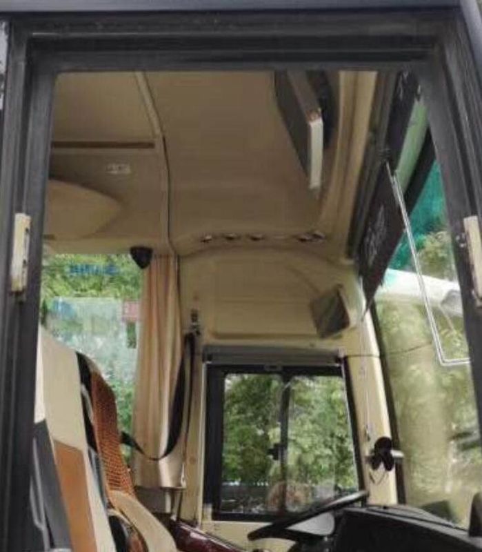 39 Gebruikte Zetels 260HP Yutong-Jaar 8995 X 2480 X 3330mm van de Bussen 100km/H Maximum Snelheid 2010