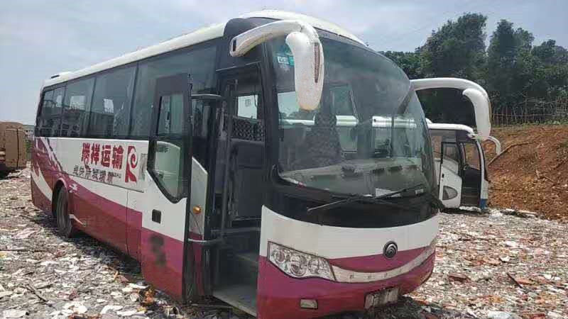 8m de Lengte Yutong ZK6809 modelleert Gebruikte Bus Bus 33 Zetels Op zwaar werk berekend 2018 Jaar