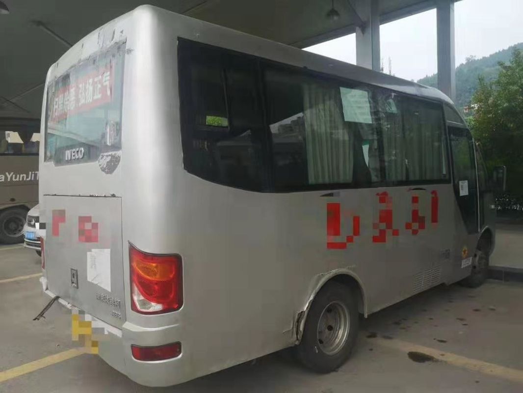 2013 Jaar Gebruikte MT 17 van de Onderlegger voor glazenbus Diesel LHD 2798ml van de Zetels Minibus Verplaatsing