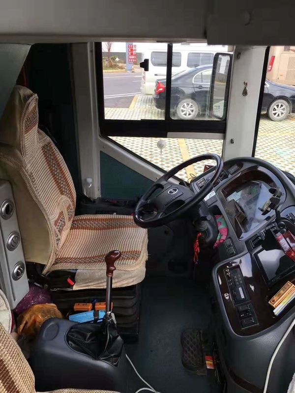 Sterke Motor Grote Gebruikte Commerciële Bus 71 Zetels Diesel Achter Dubbele Assen met AC Twee Vloer