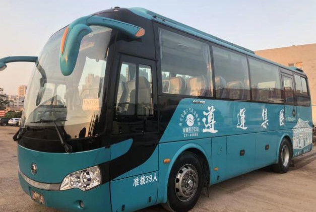 9m de Diesel van Lengteyutong ZK6908 gebruikte Commercieel Bus 2015 Jaar 39 Zetelsiso Certificatie