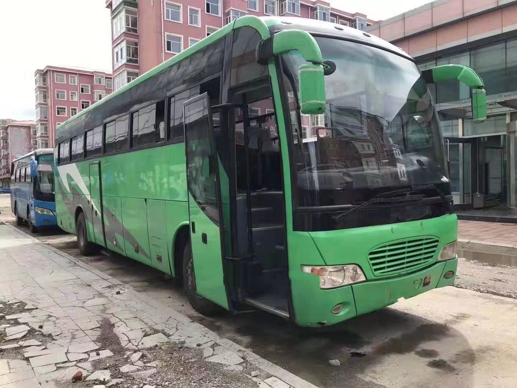Voorbus 51 Zetels Twee Deuren LHD/RHD-Steun Diesel 2010 Jaar van de Motor Groene Gebruikte Reis