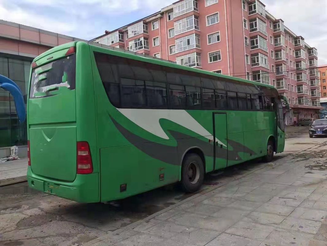 Voorbus 51 Zetels Twee Deuren LHD/RHD-Steun Diesel 2010 Jaar van de Motor Groene Gebruikte Reis