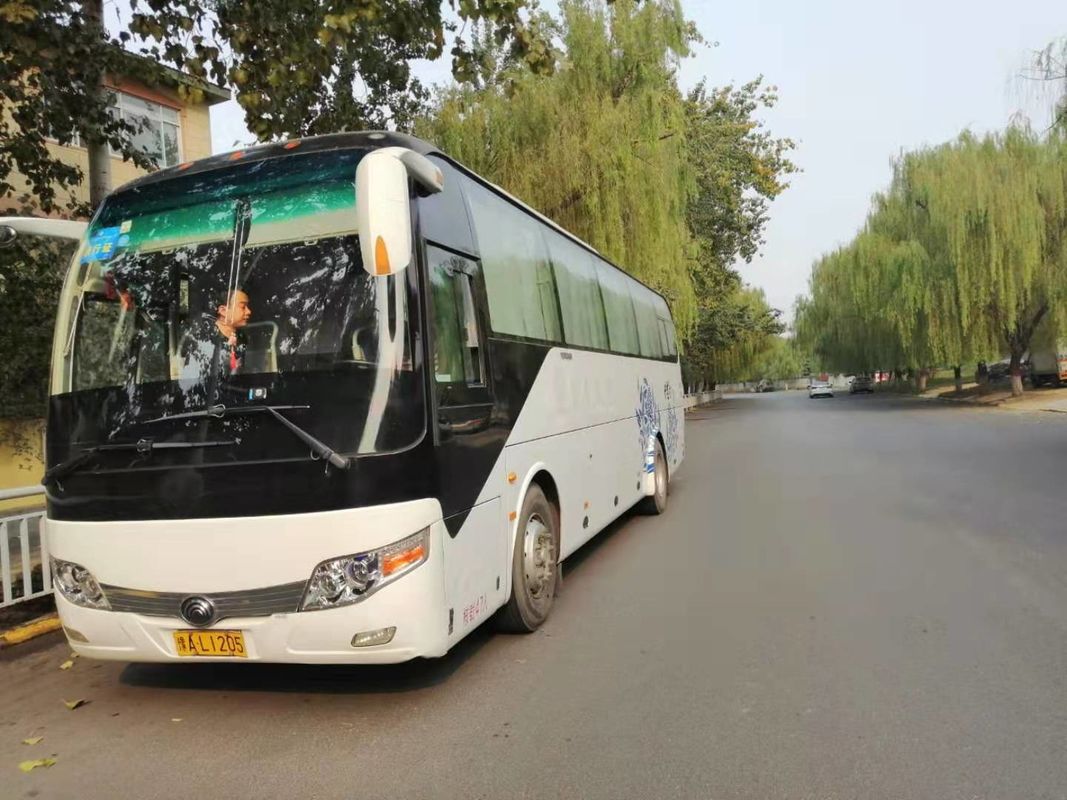 Witte Kleur Gebruikte Yutong-Bussen 47 de Diesel van het Zetels 2013 Jaar Bus Goede Voorwaarde van Yutong