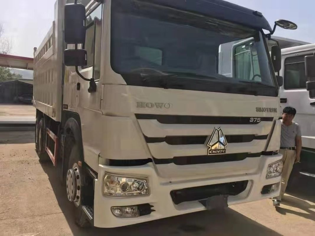 ZZ3317N3867 de gebruikte Vrachtwagen van de de Bandenkipper van de Stortplaatsvrachtwagen 8*4 12 met Rechtse Aandrijving