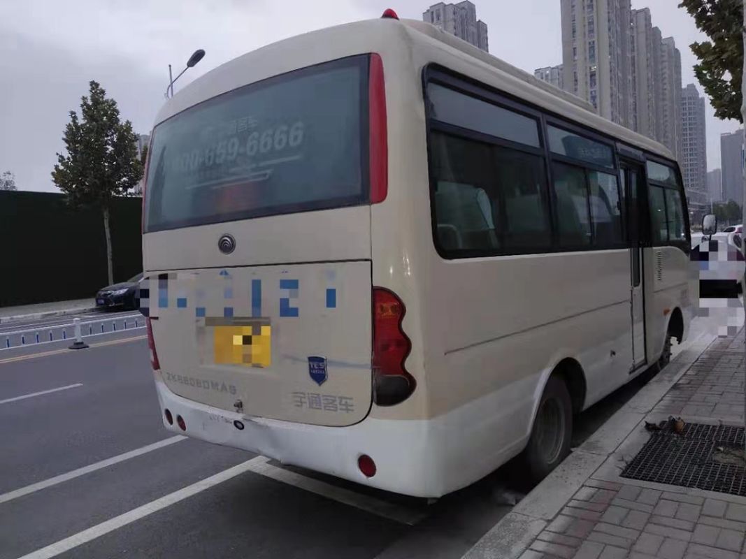 2011 Jaar Gebruikte Yutong-Bus Modelzk6608 19 Zetels Linkeraandrijving Modelzk6608 Geen Ongeval 2 As