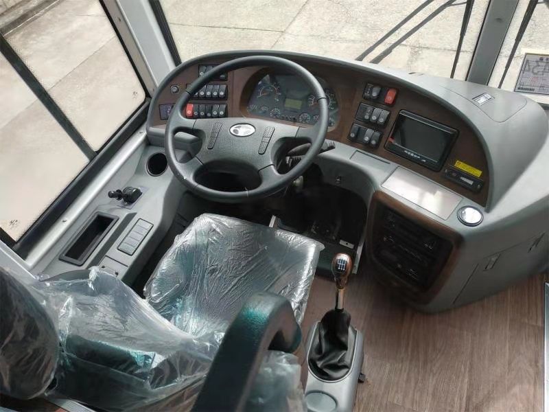 63 de Bus Dubbel Achteraxle left hand drive 110km/H Max Speed van de zetelsdieselmotor