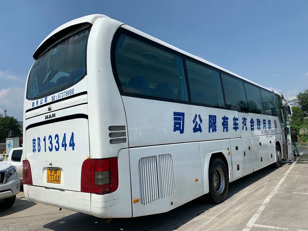 Gebruikte Yutong-Bus voor van het Staalchassis van Verkoop de Modelzk6122 Dubbele Deuren 51Seats Euro III Goede Voorwaarde