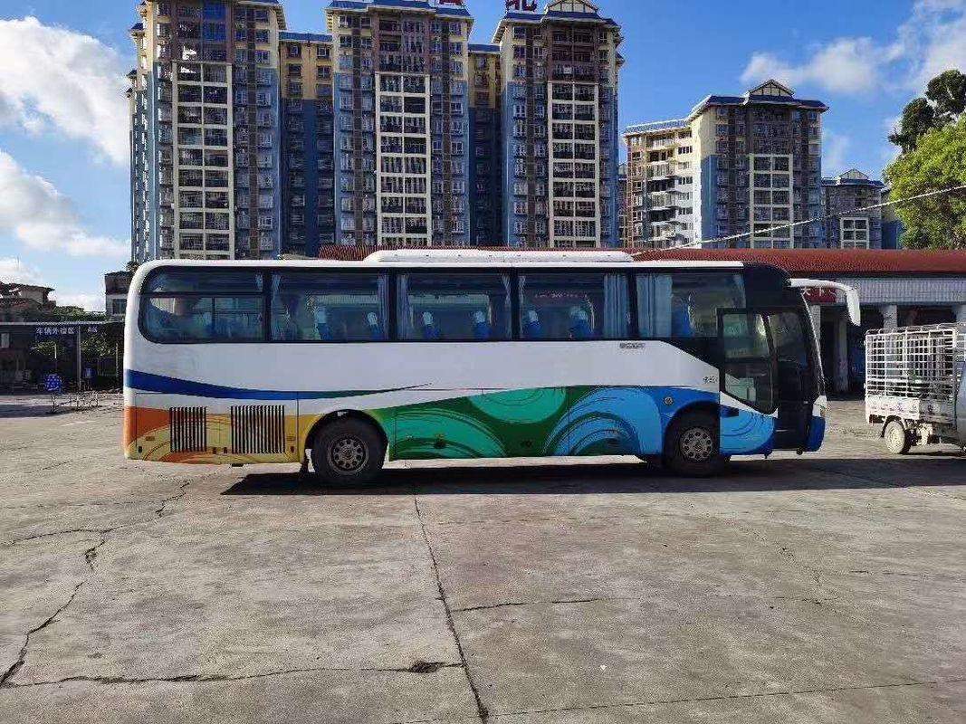van de de Zetelszk6107 tweede Hand van 100km/H 180kw 45 de Bussen van Yutong gebruikten Yutong-bus Goede Voorwaarde met AC