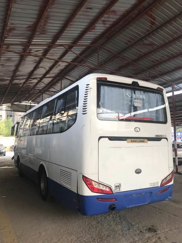 Het Kinglongmerk gebruikte de Handbus XMQ6898 39seats van Sencond van de Reisbus met AC de Achter Goede Voorwaarde van de Motor Blauwe en Witte Kleur