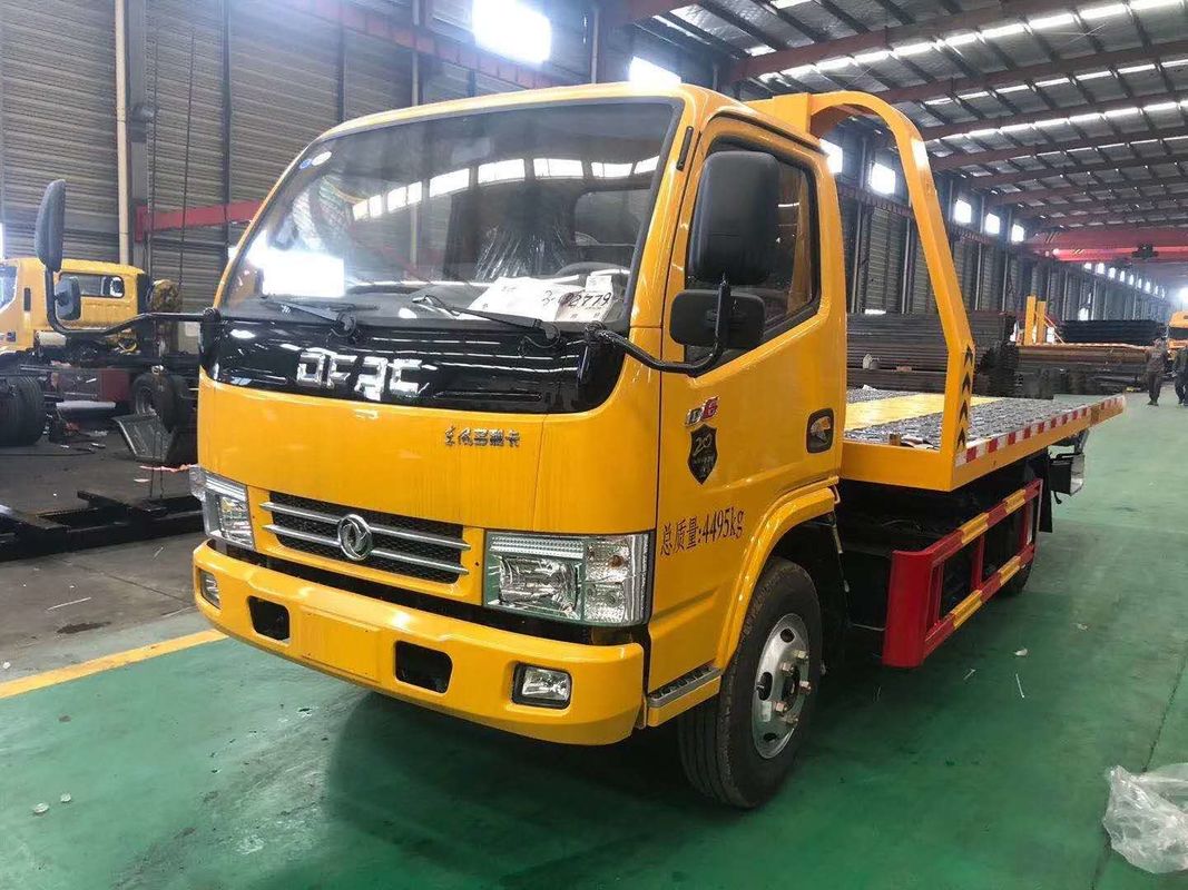 Euro 3 Dongfeng 95HP 6 de Redding Tow Trucks van de Wielweg 3 Ton 5 Ton 6 Ton