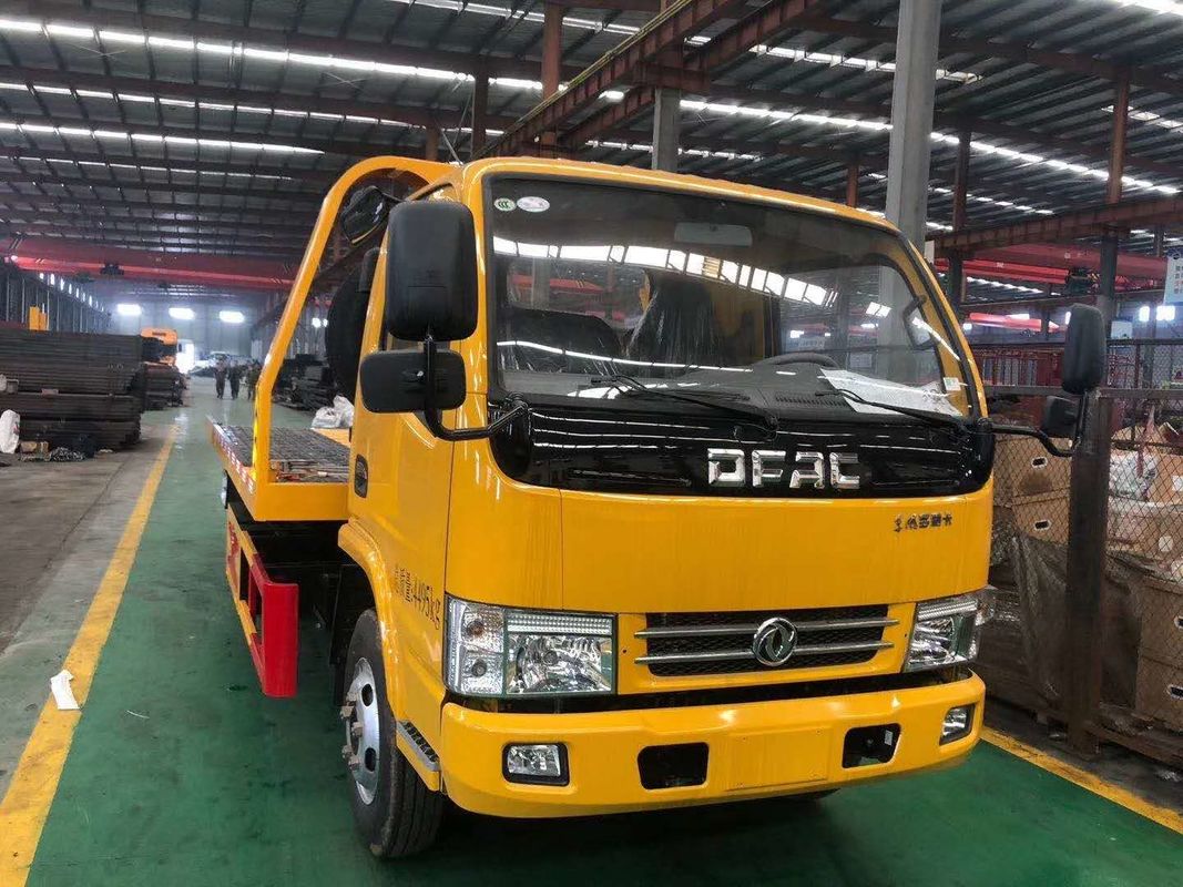 Euro 3 Dongfeng 95HP 6 de Redding Tow Trucks van de Wielweg 3 Ton 5 Ton 6 Ton