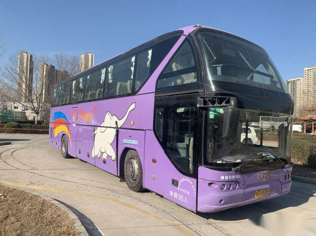 3.8m de Zetels van Hoogteyoungman JNP6121 55 gebruikten Bus Bus Euro IV Bus Bus Passenger Buses