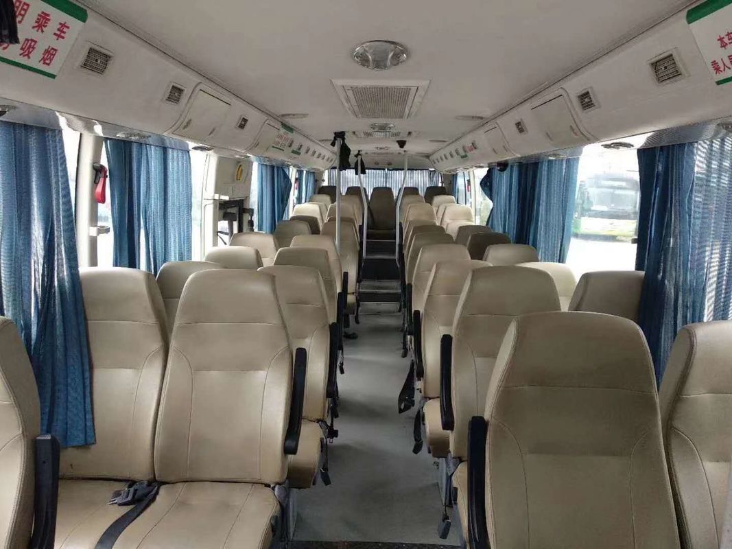 Zetels van ZK6116HF 228kw 51 gebruikten Yutong-van de de Bussenluxe van de Bussenpassagier van de de Zetels de Lage Kilometer Naakte Verpakking LHD