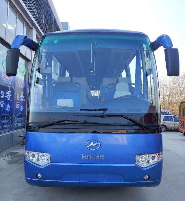 Hogere KLQ6129 53 Zetels Achtermotor gebruikte het Staal Chiassis van Busbus double doors