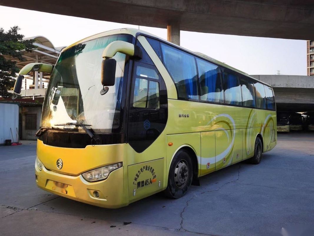 De gebruikte Goede Voorwaarde van Busbus left steering met AC Euro III de Modelzetels van XML6102 45 gebruikte Gouden Dragon Bus