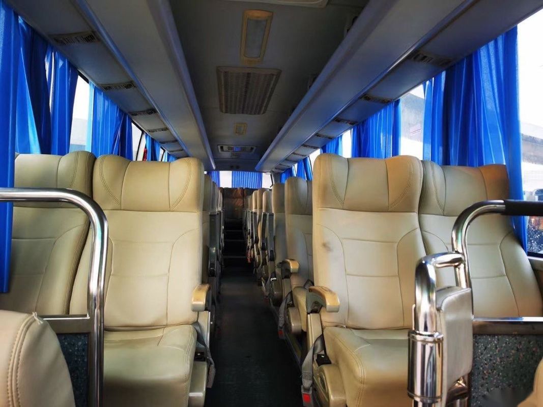 De gebruikte Goede Voorwaarde van Busbus left steering met AC Euro III de Modelzetels van XML6102 45 gebruikte Gouden Dragon Bus