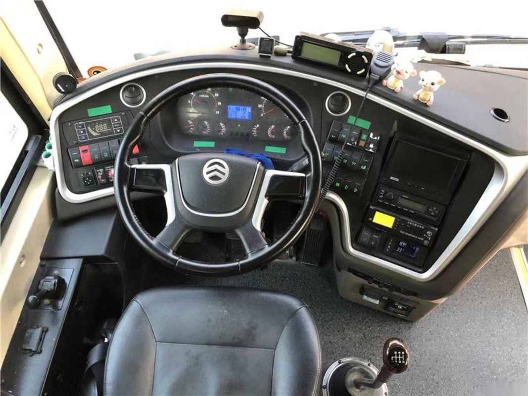 VIP van de Yuchaimotor gebruikte de Zetels Gebruikte Bus van de de Chassispassagier van Busdouble doors airbag de Gouden Zetels van Dragon Bus XML6112 48