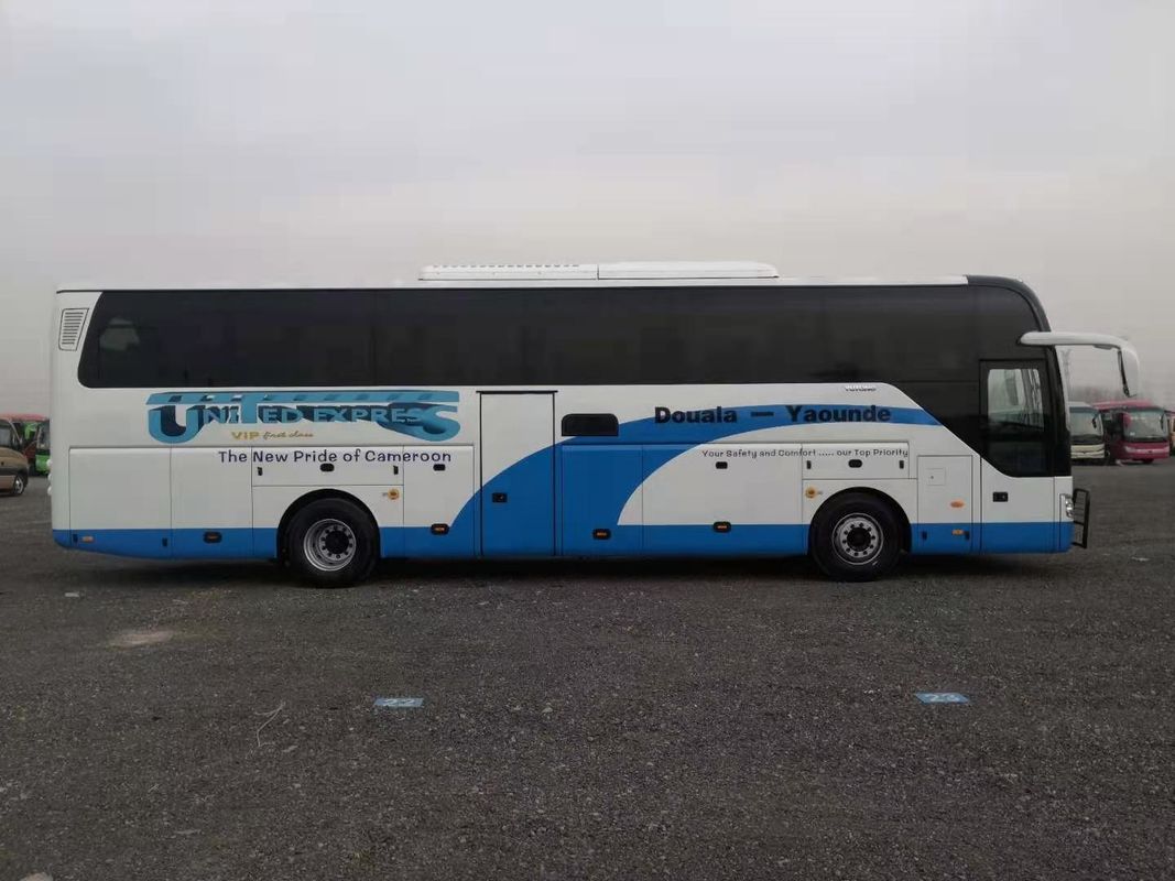 Gloednieuwe Yutong-Bus ZK6122H9 met 55 Zetels Witte Kleur in Bevorderings Achtermotor