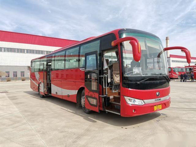 ZK6122 gebruikte Bus Bus Yutong Brand 55 van het de Motorstaal van de Zetels 2017 Lage Kilometer Achter de Chassisvip Zetels