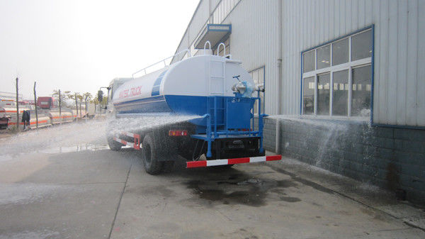 Gloednieuwe 15 Kubieke Meter 18 van de het Watertank van Ton Dongfeng 4x2 6x4 de Sproeiervrachtwagen