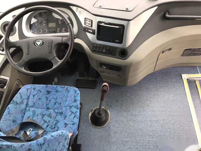 BJ6113 gebruikt Merk 51 van BusBus FOTON Zetels kiest Euro IV Linkeraandrijving van de Deur de Lage Kilometer uit