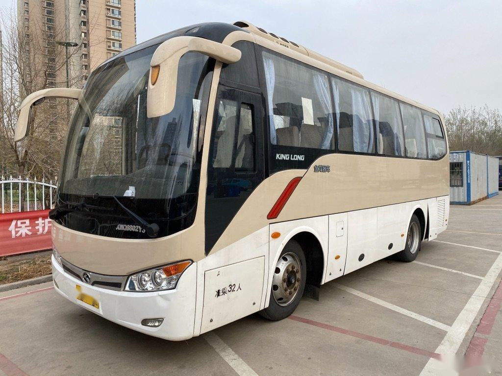 Gebruikte Kinglong-Bus Modelxmq6802 32 Bus van de de Chassis de Linkeraandrijving Gebruikte Reis van het Zetelsstaal