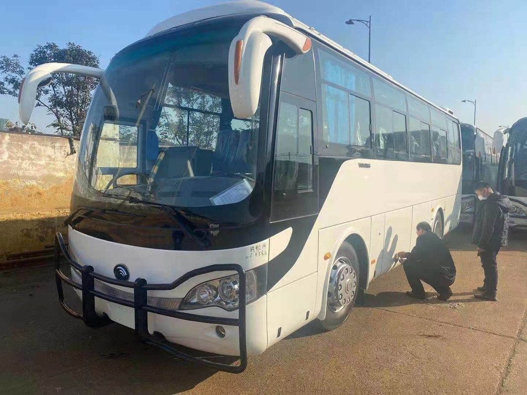 2012 Bussen 51 van Jaardiesel Gebruikte Yutong Zetelszk6110 Witte Kleur met Bumper