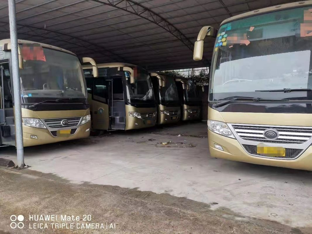 De diesel Voormotor Gebruikte Bus ZK6112D 52 van Yutong Model van de Zetels het Gele Linkeraandrijving