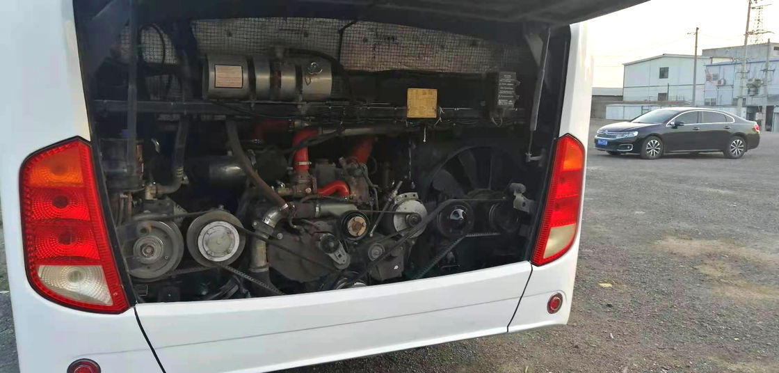Gebruikte Yutong-Bus ZK6110 51 Zetels Gebruikte het Staalchassis Verlaten Sturende Dubbele Deuren van de Reisbus