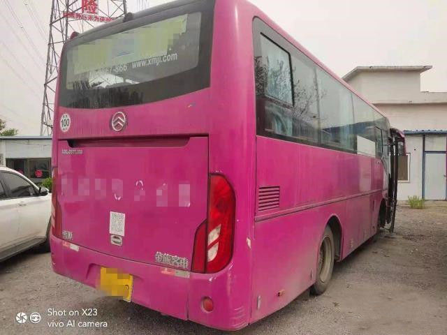 De huidige Gouden Draak XML6807 gebruikte Bus Bus 33 zetels gebruikte busdieselmotor 140kw Geen Ongevallenlhd Bus