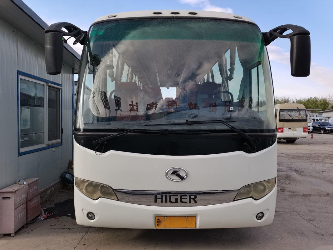 De gebruikte Zetels van de Reisbus KLQ6856 37 Verlaten de Chassis van het Leidingsstaal Euro III Gebruikte Hogere Bus