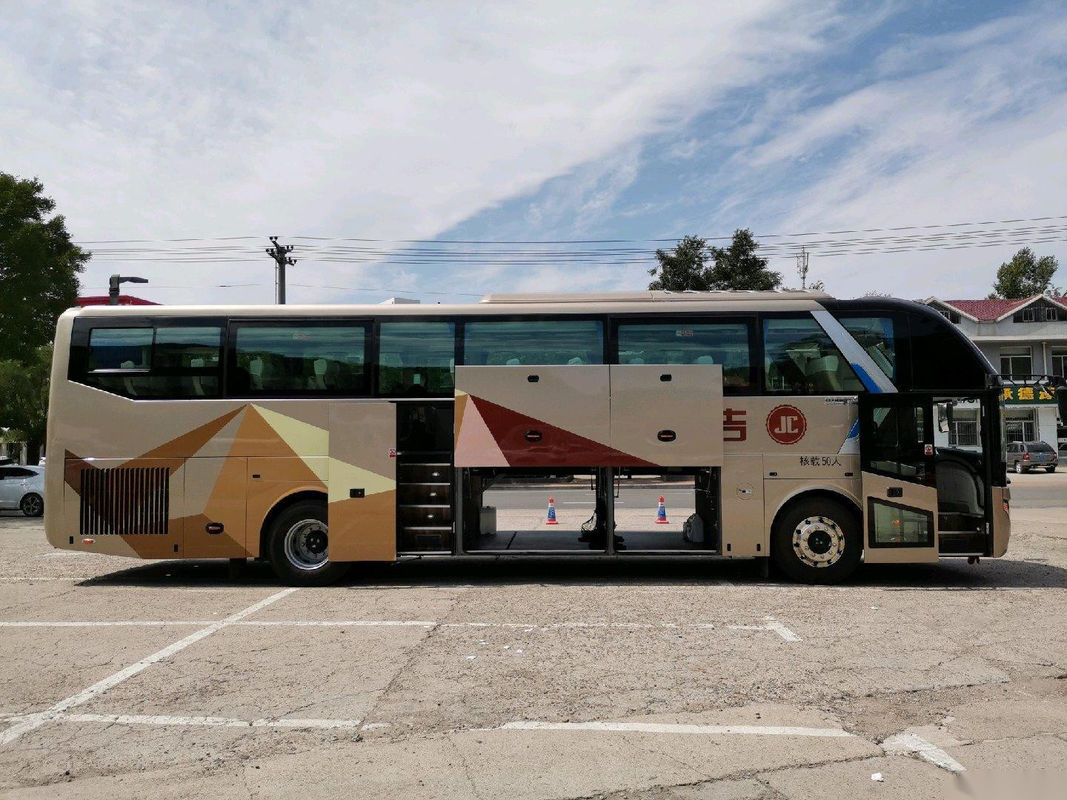 Gebruikte Zhongtong-Bus LCK6119 50 het Compartimenten Euro V 336kw Aiebag Chassis van de Zetels 2019 Grote Capaciteit