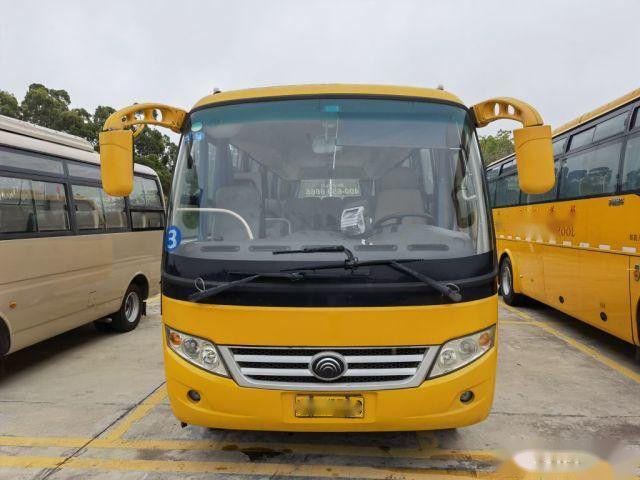 Gebruikte Yutong-Bus 29 van het de Busstaal van de Zetelsreis de Chassis Front Engine Euro III verliet Leiding