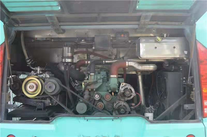 De gebruikte Gebruikte Zetels van Zhongtong LCK6950 27/62 van de Stadsbus trainen de Euro IV Qijiang Versnellingsbak van Bus 164kw