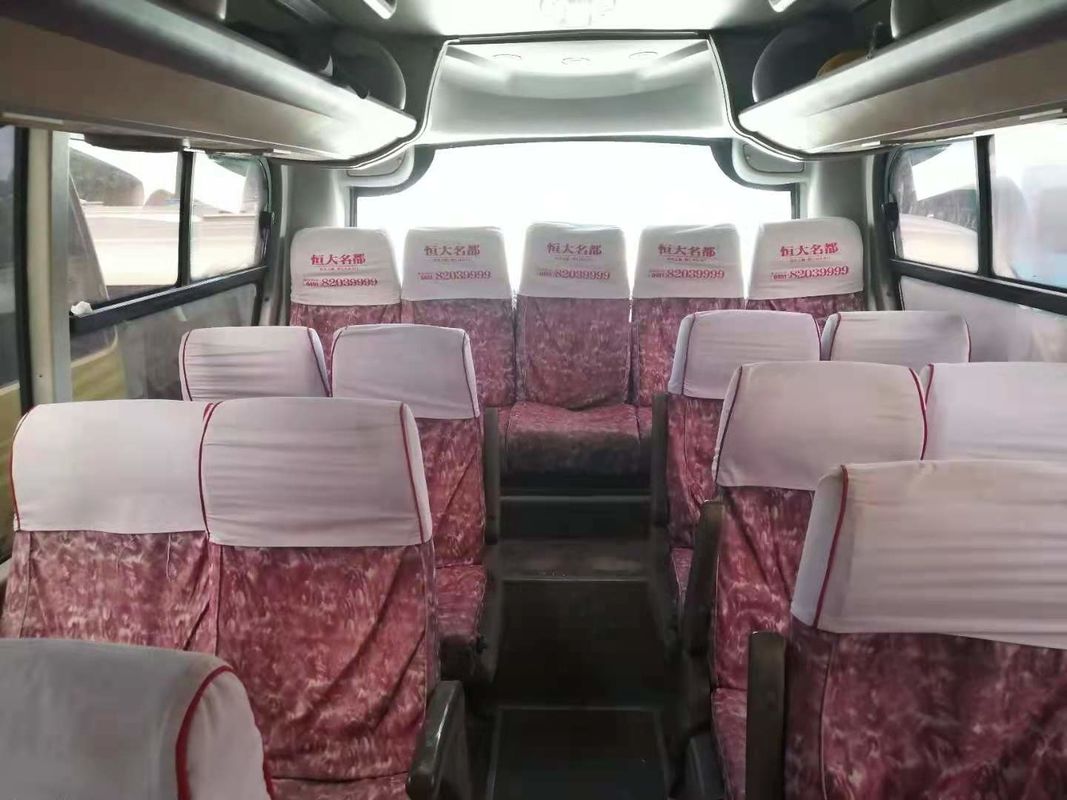 De gebruikte Kinglong-Lage Kilometer van Busxmq6900 Dubbele Deuren 39seats verliet de Chassis van het Leidingsstaal