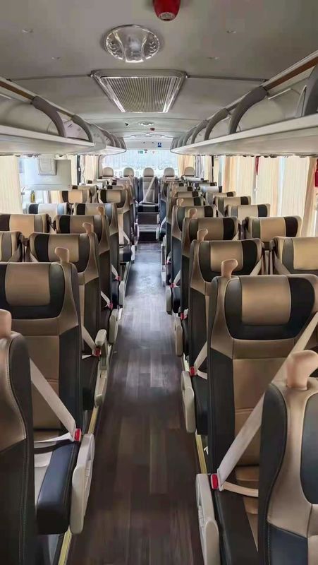 Gebruikte Yutong-Bus ZK6120HQ5Y 50 Diesel van het Zetels 2020 Jaar Hand Gebruikte Bus voor Passagier