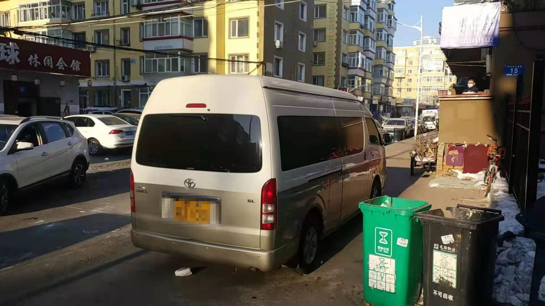 2014 Jaar 13 van de Zetelsbenzine de Gebruikte Mini Bus With High Roof Automatische Transmissie van Toyota Hiace