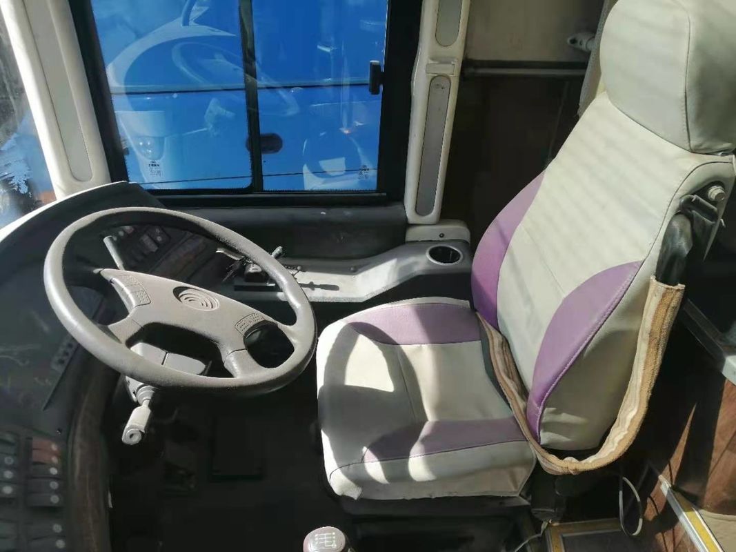Gebruikte het Merkzk6127 Rechtse Aandrijving 55 van Yutong van de Reisbus Zetels Achtermotor gebruikte Bus Bus Double Doors
