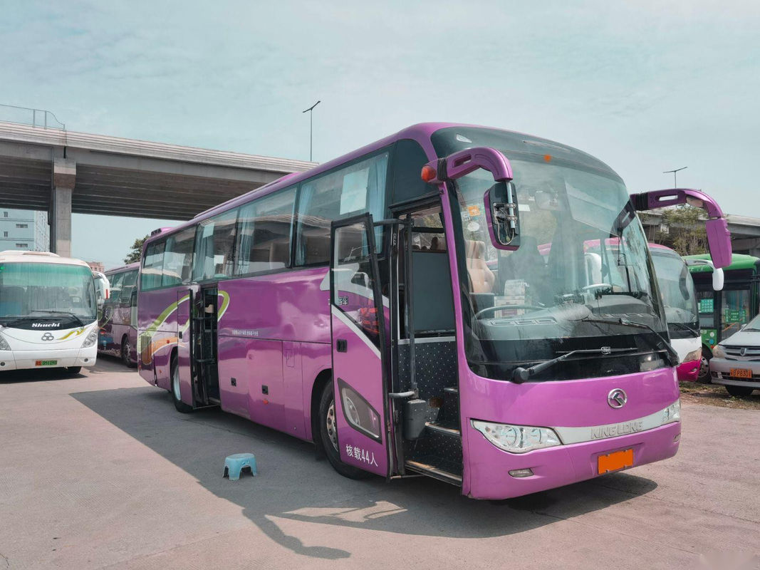 De gebruikte Kinglong-Bus XMQ6117 44 van het de Deurenluchtkussen van de Zetels de Achtermotor Dubbele Gebruikte Bus Chassis/reist Bus