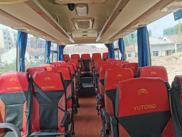 2015 Jaar 30 Bus van Zetels de ZK6752D1 Gebruikte Yutong met Front Engine Used Coach Bus voor Toerisme