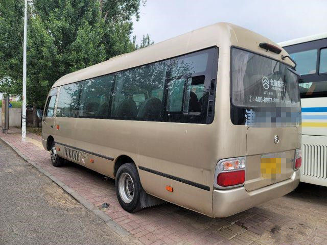 2015 Jaar 22 gebruikten de Zetels Gouden Dragon Coaster Bus, Gebruikt Mini Bus Coaster Bus 86kw met Luxezetels
