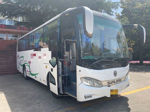 Gebruikte Sunlong-Bus SLK6873 39 van het Staalchassis van de Zetels 2016 de Achterdieselmotor Gebruikte Bus Bus van Yuchai 162kw voor Afrika