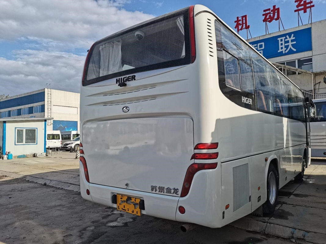 Gebruikte Hogere Bus KLQ6856 37 van de Chassis de Achteryuchai van het Zetelsstaal van de de Motor Linkeraandrijving Goede Voorwaarde met AC
