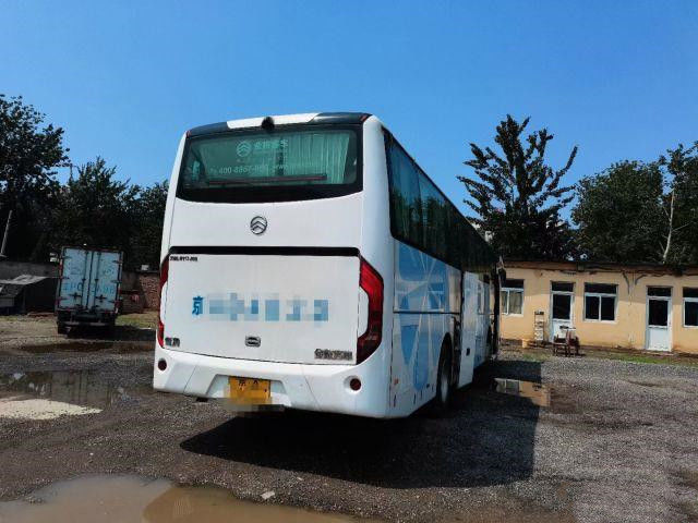 De gebruikte Gouden Chassis van het de Zetelsstaal van Dragon Bus XML6113J 51 gebruikten de Motor 197kw Euro V van Yuchai van de Reisbus