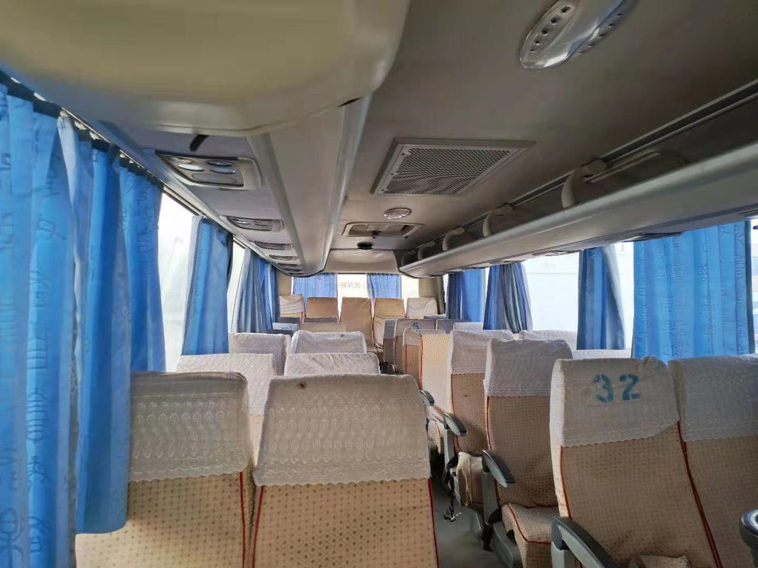 De gebruikte Kinglong-Chassis van het Busxmq6859 35Seats Staal gebruikten van de de Enige Deur Achtermotor van de Reisbus Euro III