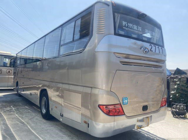 De gebruikte Chassis van het de Motorluchtkussen van Busbus higer brand KLQ6115 51seats Weichai Achter verdubbelen Deuren Verlaten Leiding
