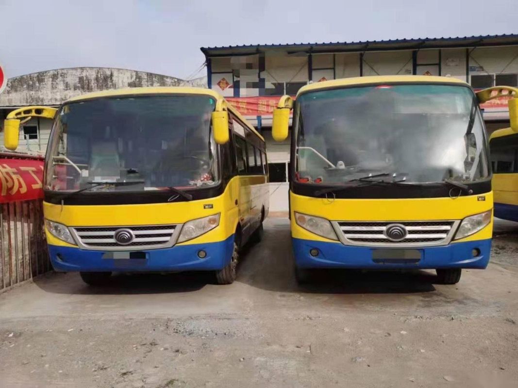 Gebruikte van de de Passagiersbus van Yutong Mini Bus ZK6720d Front Engine 95kw Yuchai Goede Euro IV 26seats