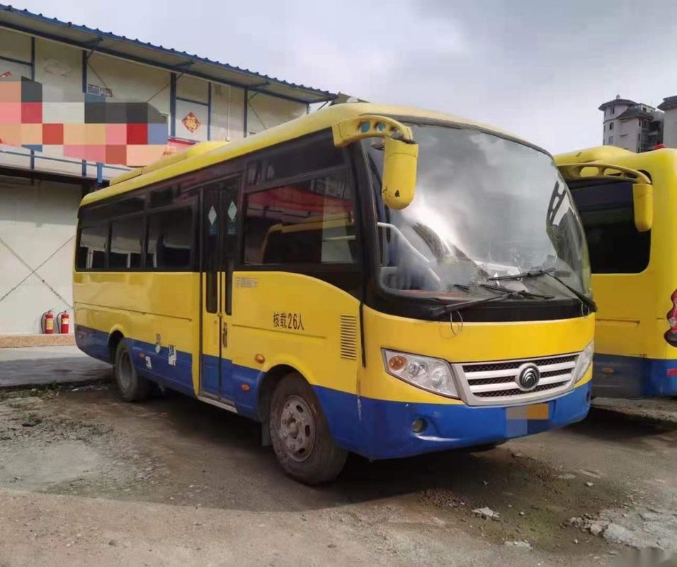 Gebruikte van de de Passagiersbus van Yutong Mini Bus ZK6720d Front Engine 95kw Yuchai Goede Euro IV 26seats