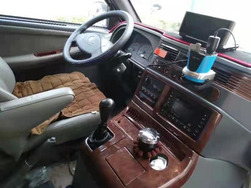 Gebruikt Mini Bus Brand Benz 15 Gebruikte Zetels de Lage Kilometer van Benz Car MB100